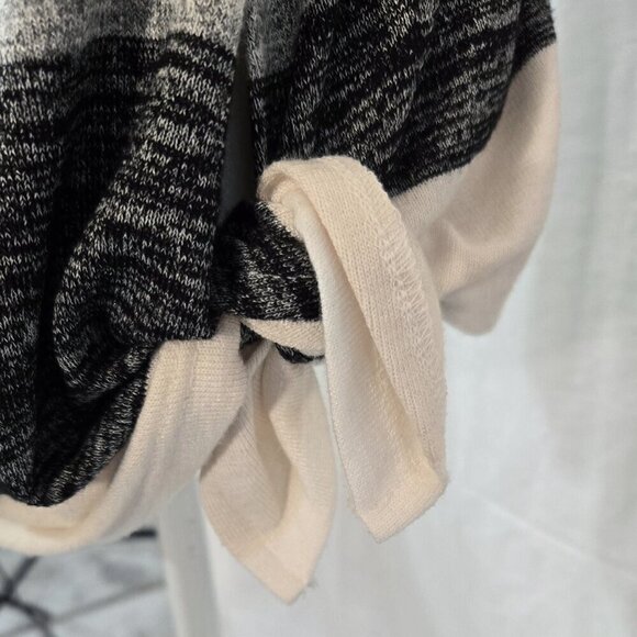 Market & Spruce Vreelan Colorblock Multicolor Side Knot Brushed Knit Top Soft - Picture 7 of 10